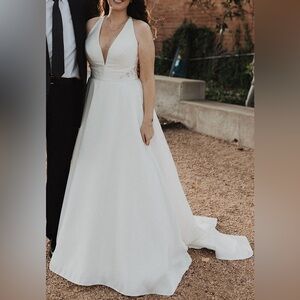 Essense of Australia pre owned wedding dress Style # D3412